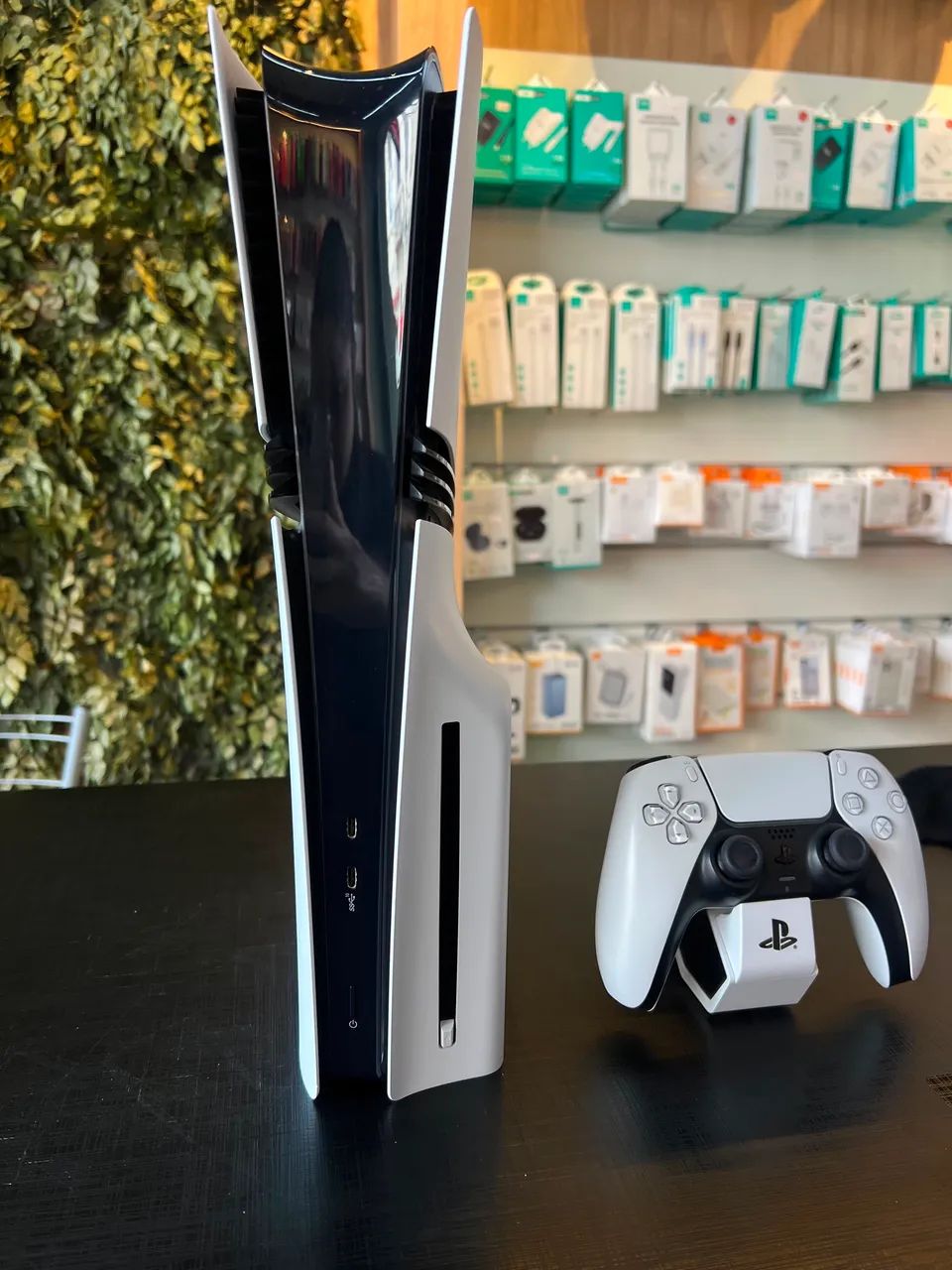 PS5 PRO 2TB (COM LEITOR)