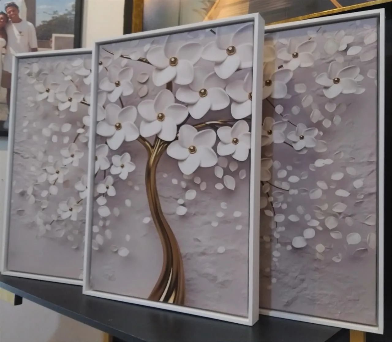 Quadro Decorativo 40x60 Cerejeira 3 peças Borda Flutuante Branca