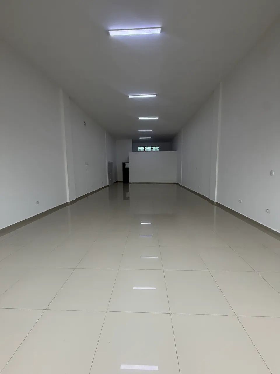 Loja comercial Vila Branca 