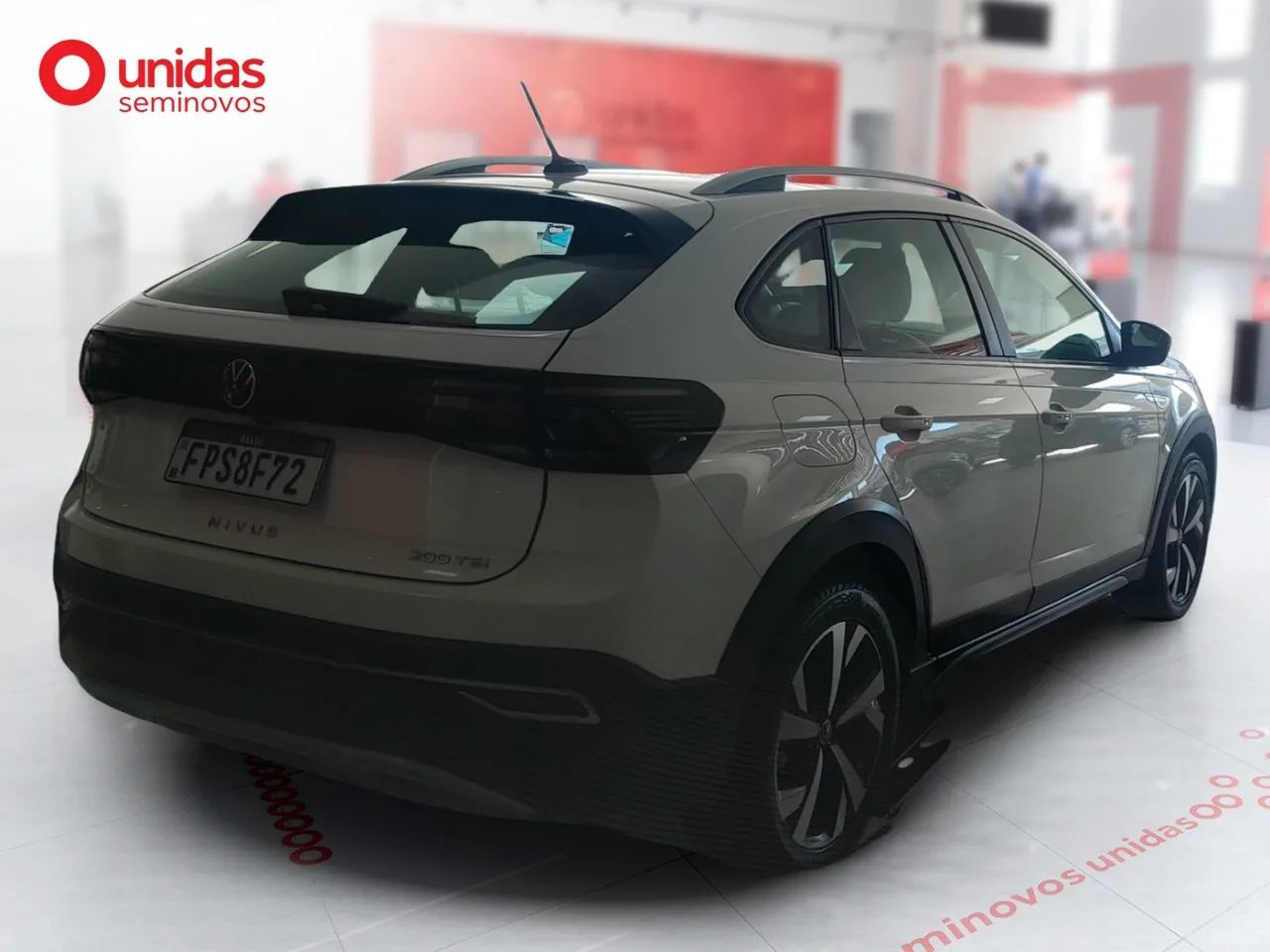 Volkswagen Nivus Highline 1.0 200 TSI Flex Aut., foto 7 de 16