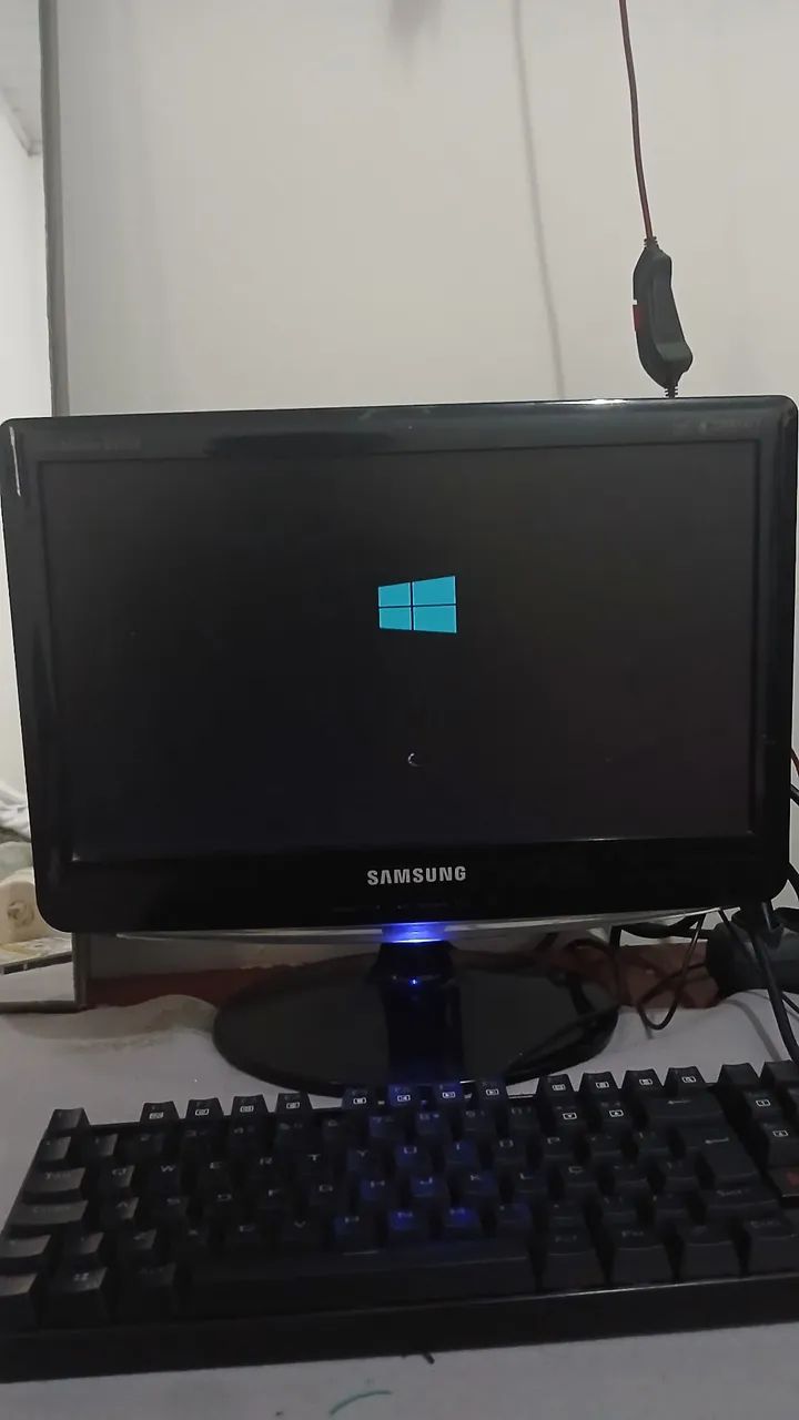 Monitor Samsung SyncMaster B1630 15.6" HD - Funcionando Perfeitamente - Foto 2