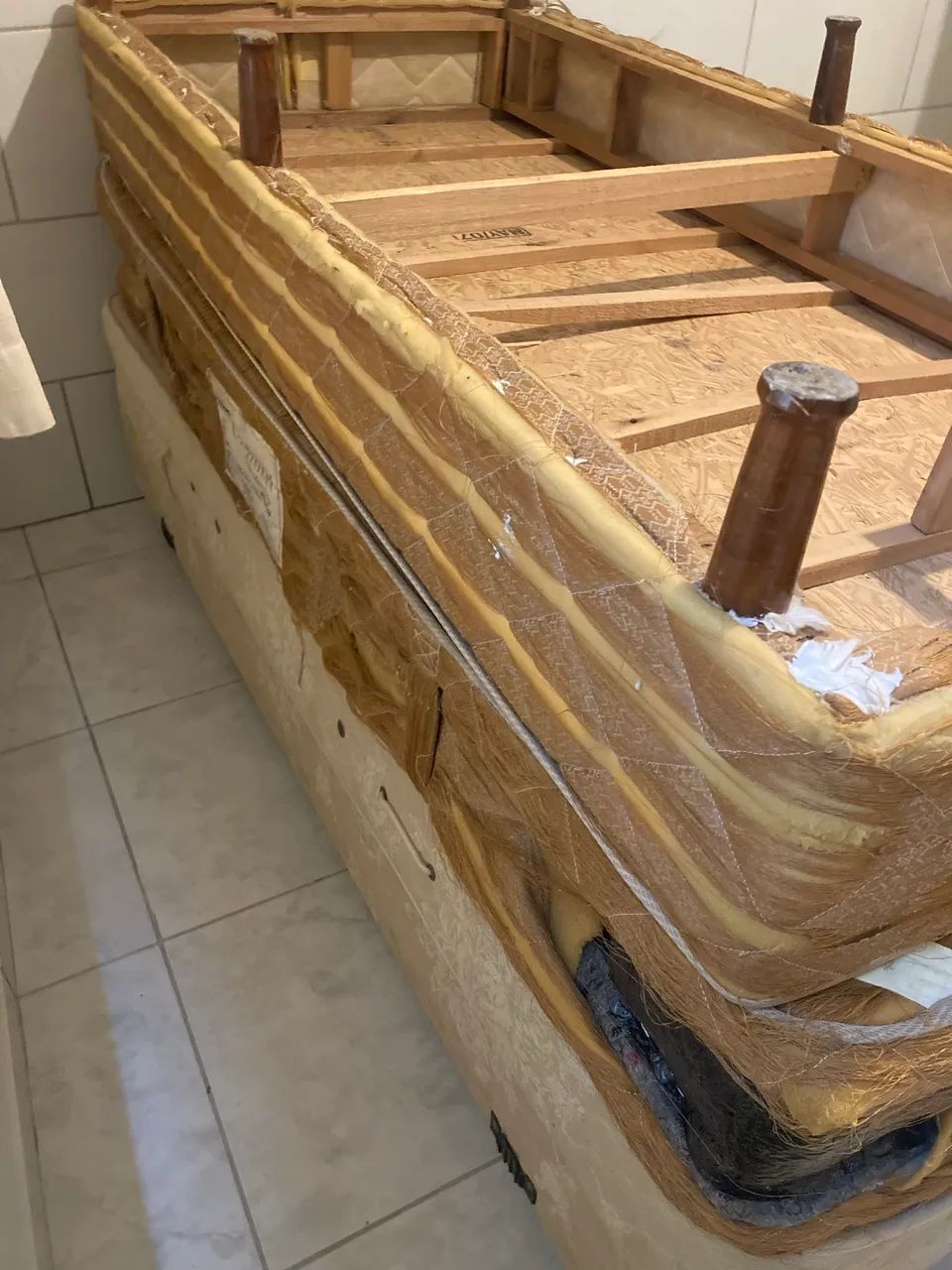 Cama box solteiro doação  - Foto 2