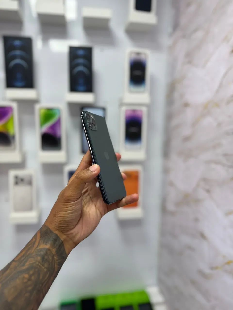 IPHONE 11 PRO MAX 64Gb tela bateria nova ? R$ 1.399 - Foto 2