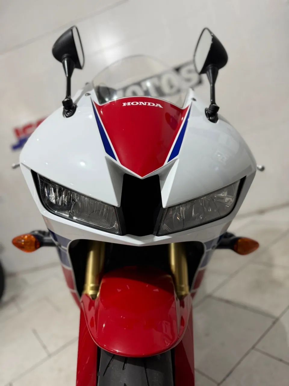 HONDA CBR 600RR 2014 - Foto 3