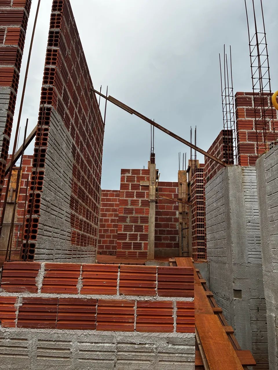 Casa em Construção /Otimo preço para terminar