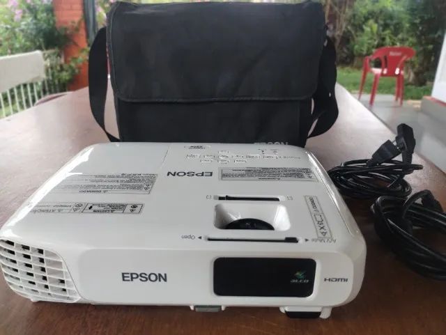 PROJETOR EPSON POWERLITE X24+