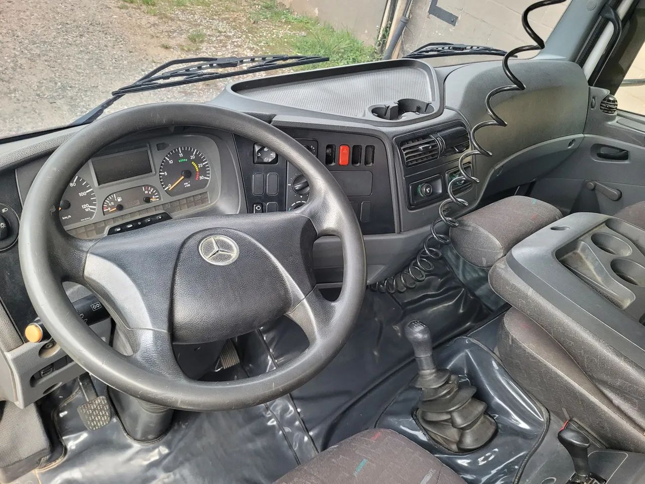 MB Atego 1418 Toco Carroceria Novo - Foto 11