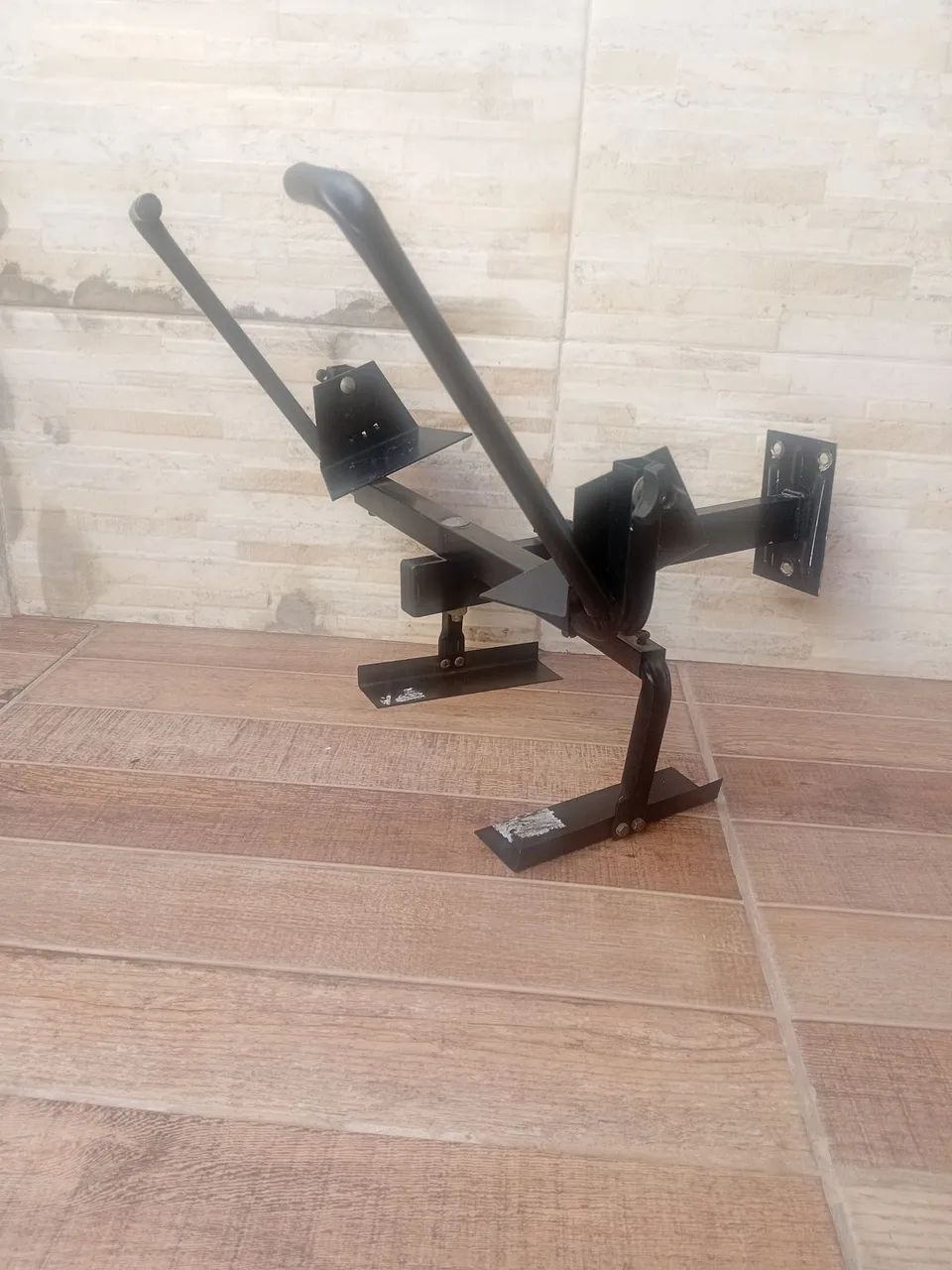 Vendo suporte de TV de tubo 14 a 21 polegadas e dvd - Foto 4