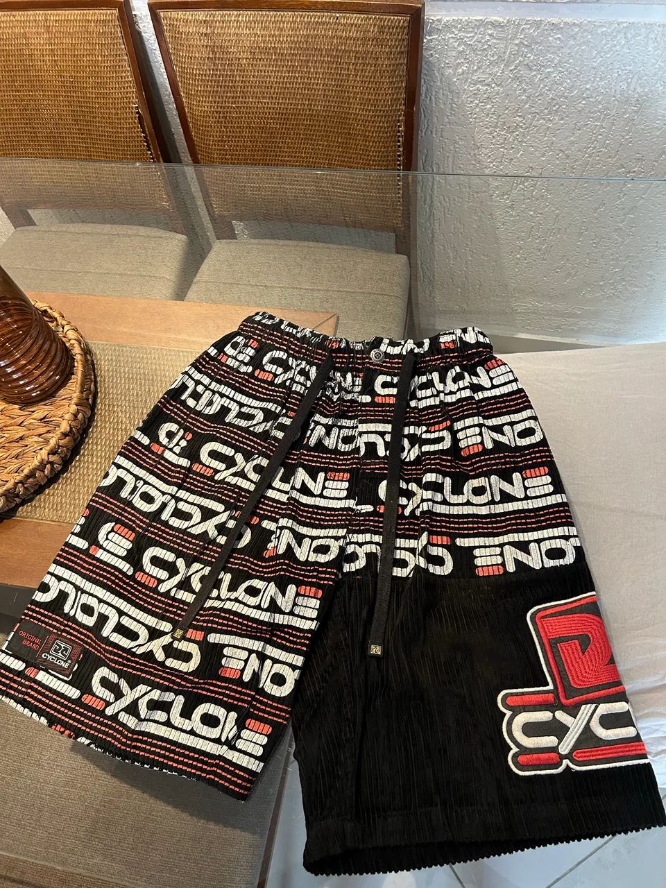 Bermuda Cyclone Original! - Foto 3