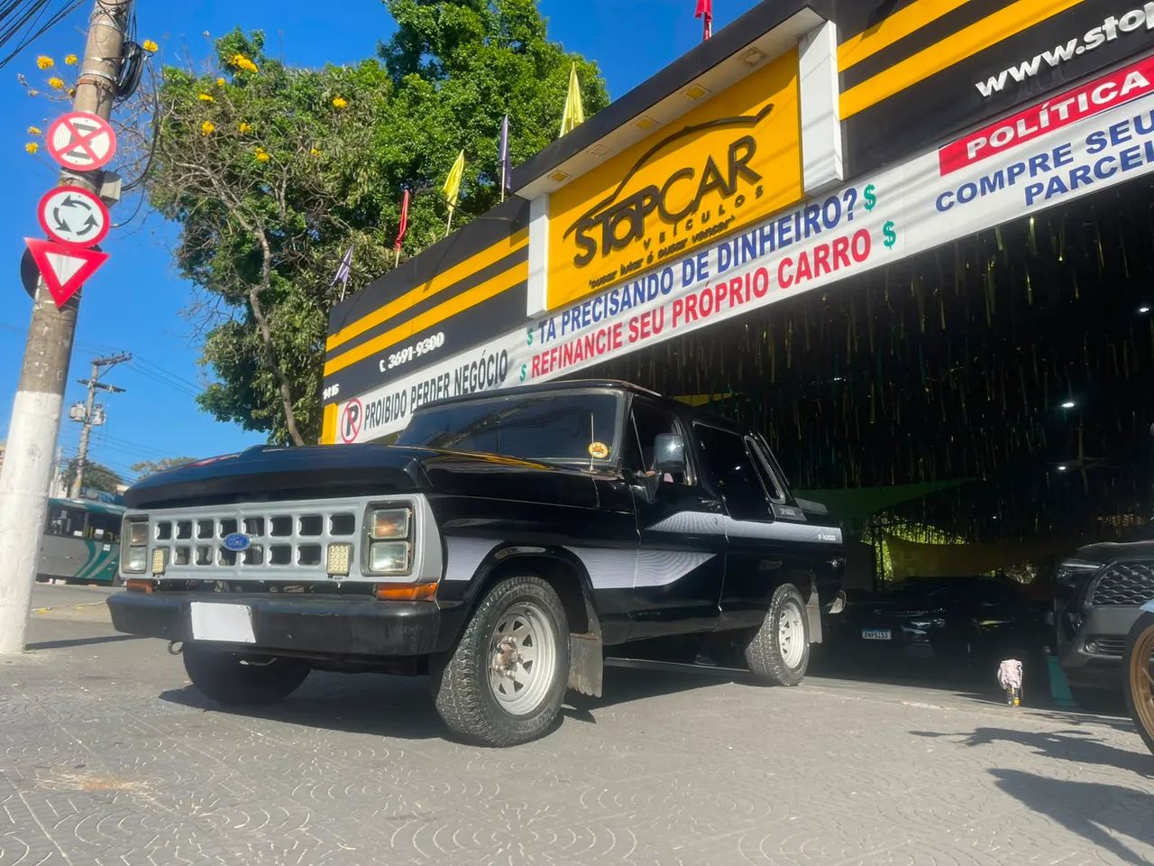 Ford F-1000 F-1000 CD/Blazer 3.9 Dies. 1990