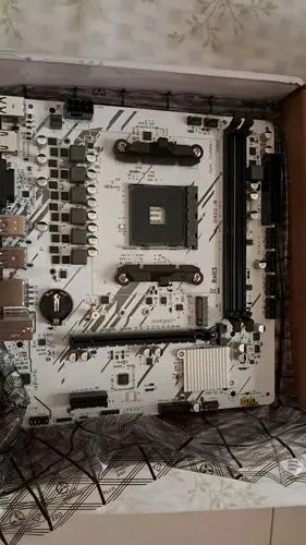 B450 zsus branca troco em qualquer a520 ou b450 preta 