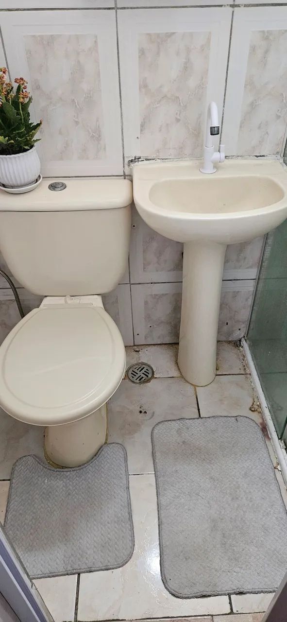 Bacia sanitária + caixa acoplada - Foto 4