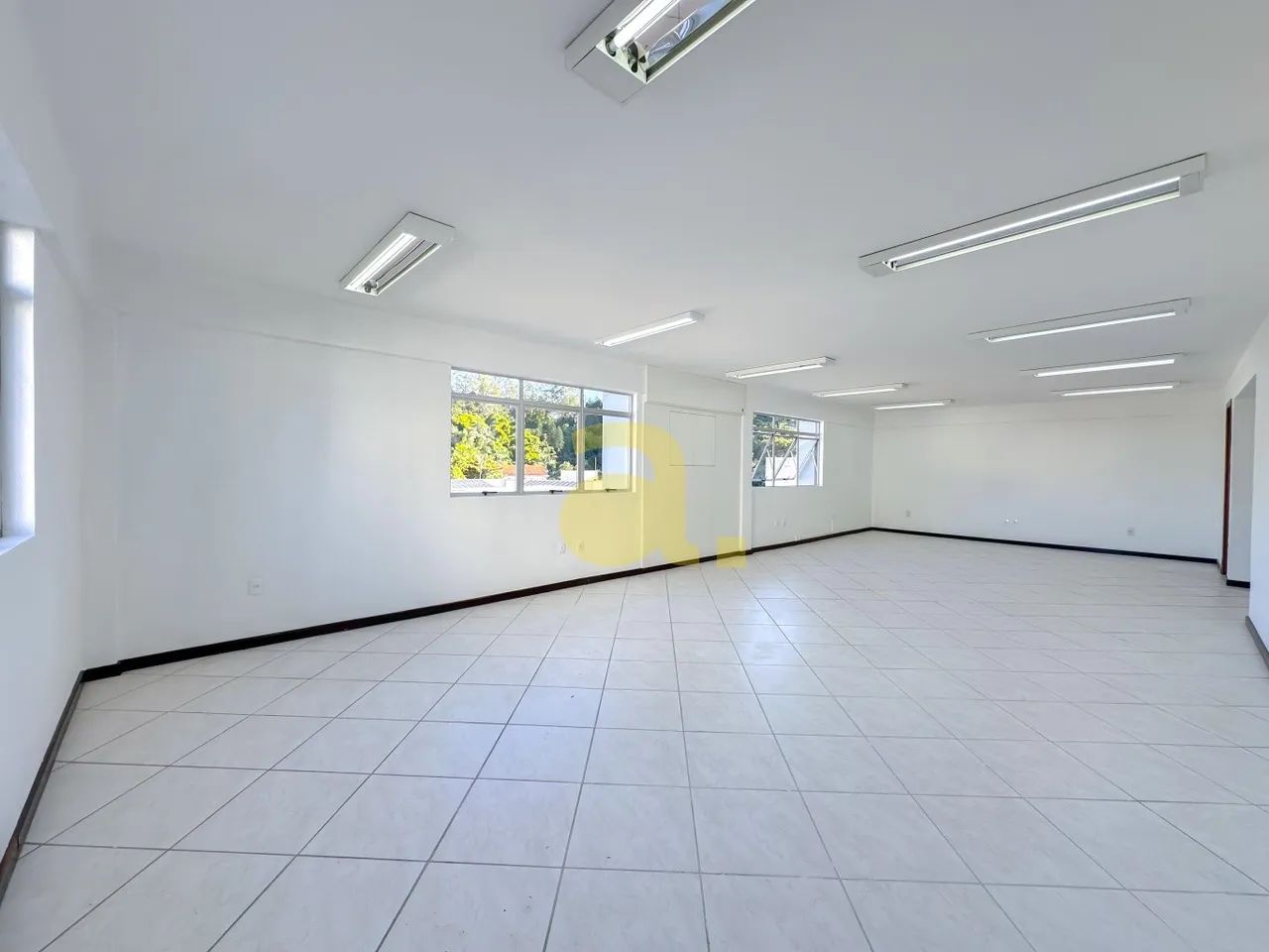 SALA COMERCIAL PARA ALUGAR NO CENTRO DE 89,56m²