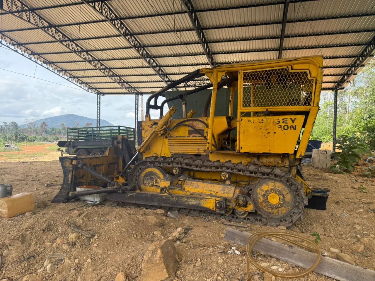 Vende-se Trator de esteira  - Foto 3