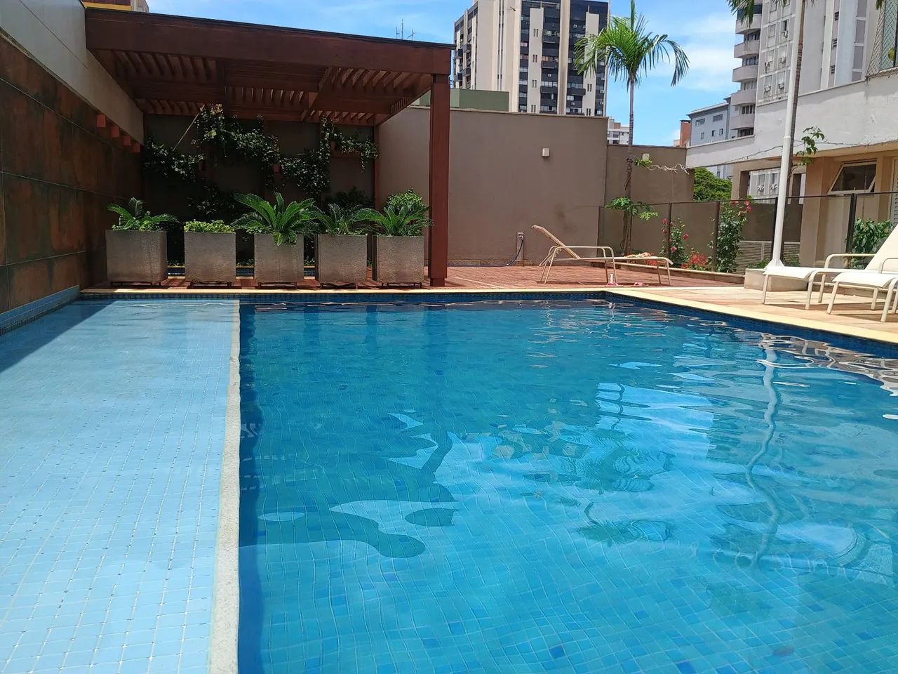 Apartamento Rua Santos, analisa permuta