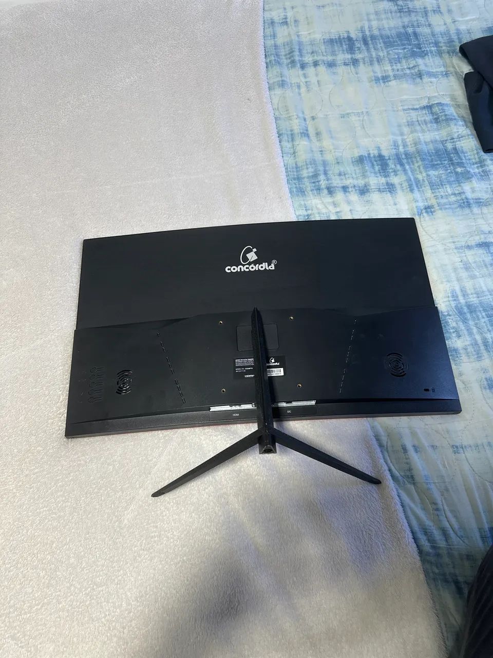 Monitor Concordia 75hz curvo - Foto 3