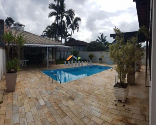 Casa à venda com 3 dormitórios em Bucarein, Joinville cod:UN00491