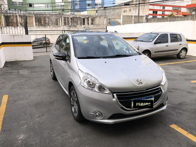 Vendo peugeot 208 Griffe ano 13/14 flex