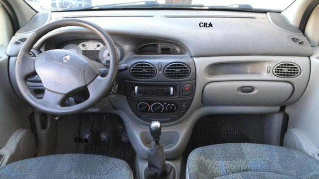 Renault Scenic 1.6 - Foto 9