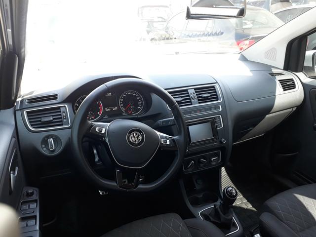 VW CrossFOX - Foto 6