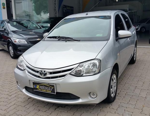 ETIOS 1.3 X HATCH FLEX COMPLETO 4P MANUAL 2015 TROCO E FINANCIO - Foto 10