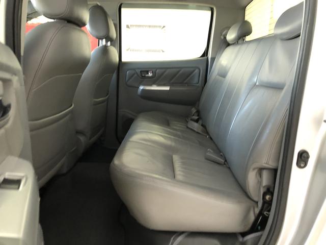 Hilux 3.0 SRV 4x4 Manual, oportunidade, aceitamos seu veículo - Foto 9