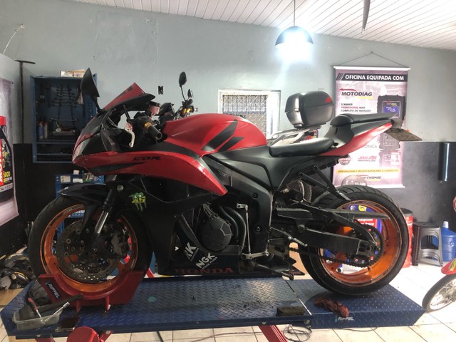 MOTO HONDA CB600RR