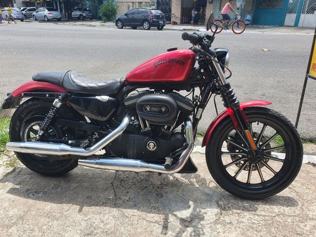 HARLEY DAVIDSON 883 IRON