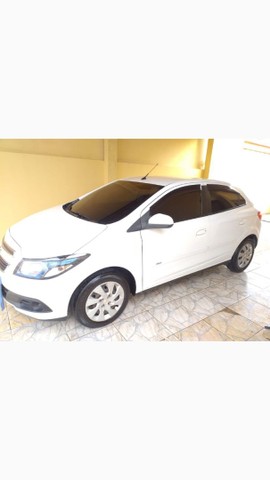 ONIX LT1.4 COMPLETO. BAIXO KM