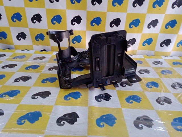 Base Suporte Da Bateria Astra 2.0 2007 