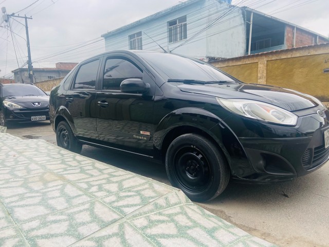 FIESTA SEDÃ