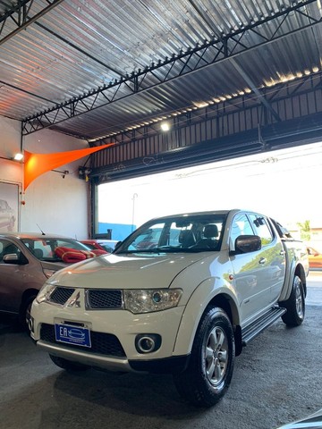 MITSUBISHI / L200 TRITON HPE 3.2 CD DIESEL AUT 2013