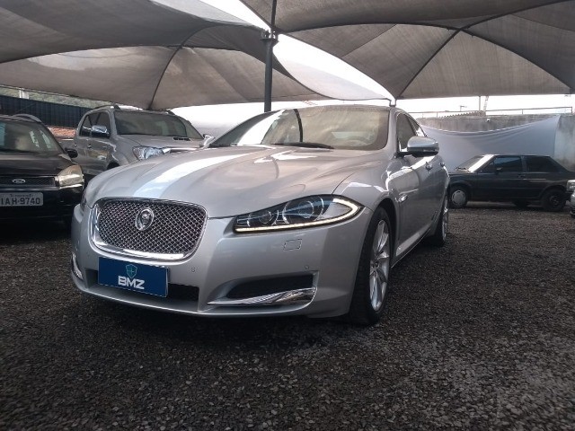 JAGUAR XF 2.0 PREMIUM TURBOCHARGED