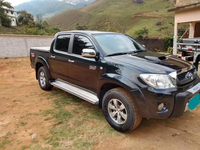 HILUX TOP