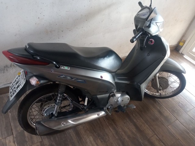 VENDE-SE MOTO BIZ