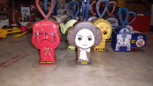 Coleção McDonald's Star Wars que acendem vários personagens - Foto 2
