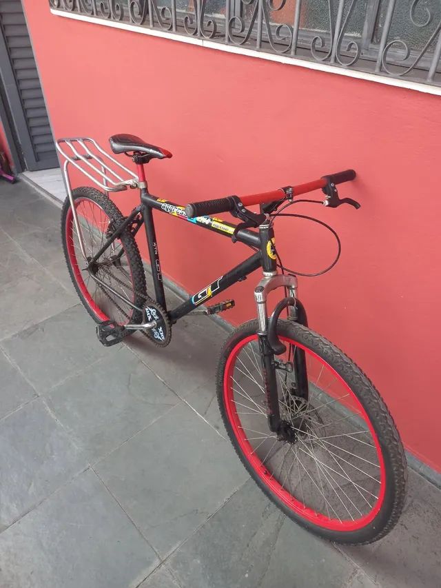 Bicicleta aro 26 da grau vermelha