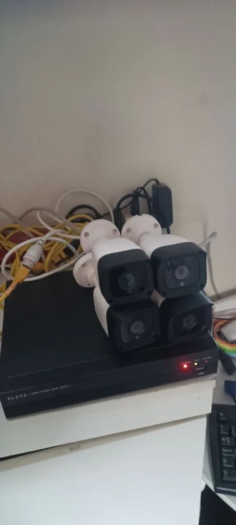 DVR com 4 Câmeras de Segurança ELSYS HD de 1Tera aceito propostas em dinheiro - Foto 4