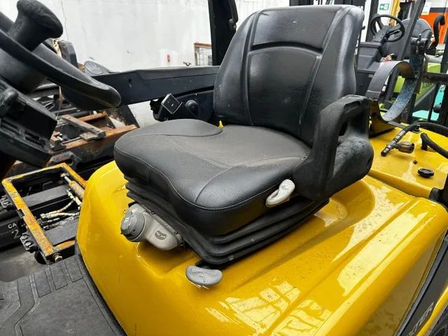 Empilhadeira Combustão Yale GLP60VX - Foto 5