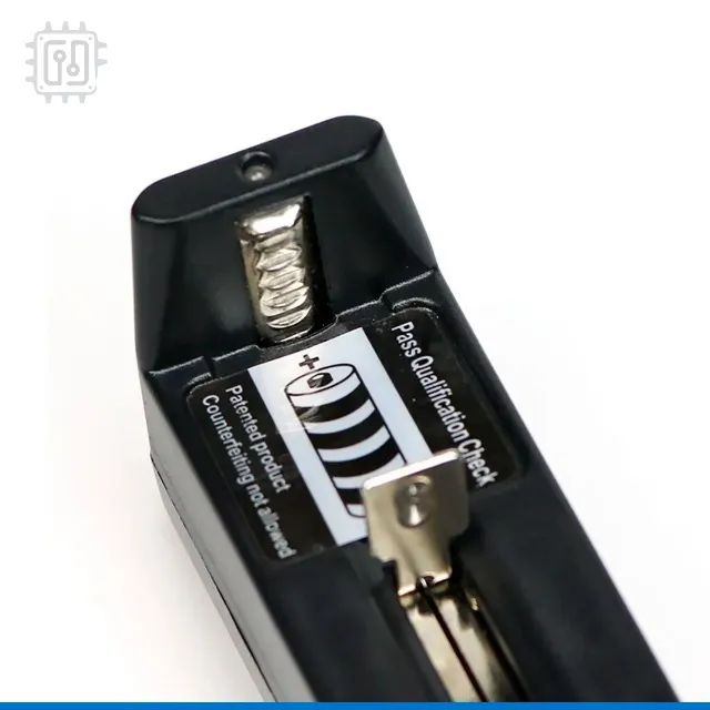 Carregador Universal De Pilhas E Baterias Lithium Bivolt - Foto 5