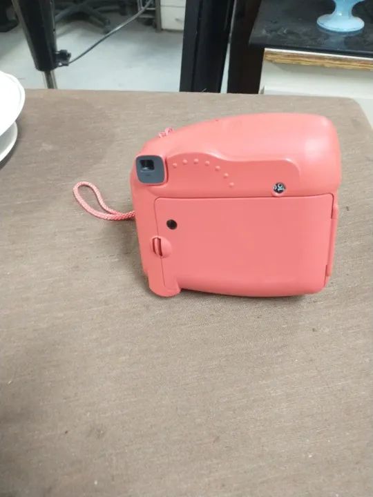 Máquina fotográfica Fujifilm Instax Rosa - Foto 4