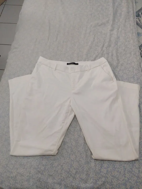 Vendo calça de alfaiataria branco gelo