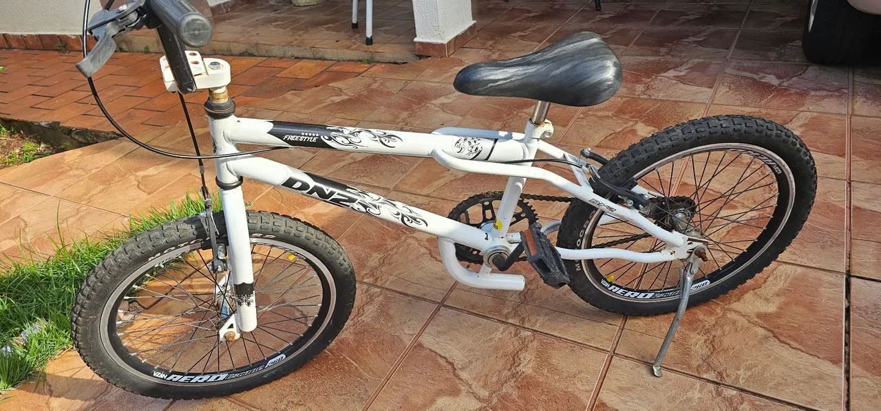 Bicicleta DNZ Freestyle