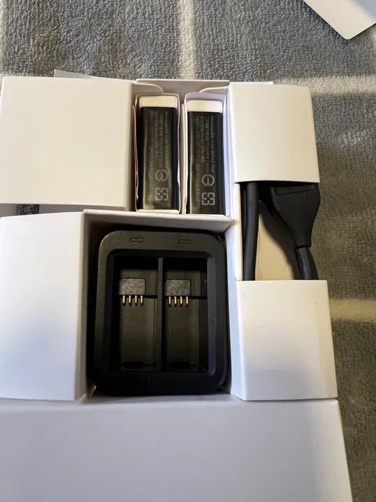 Dual Charger + 2Enduro batteries GOPRO12 - Foto 2