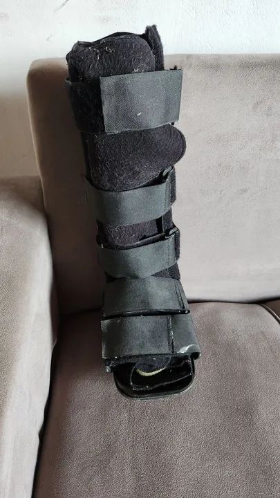 Bota ortopédica para imobilização