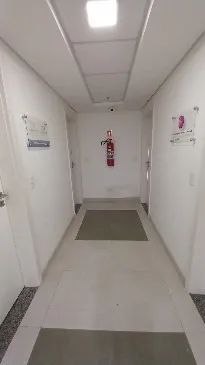 Sala Comercial de 22 m² com banheiro - Edifício Green Center no Centro de Curitiba - Foto 8