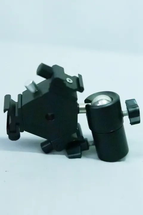 Acessório / Suporte para 3 Flash Speedlite e Sombrinha - Foto 4