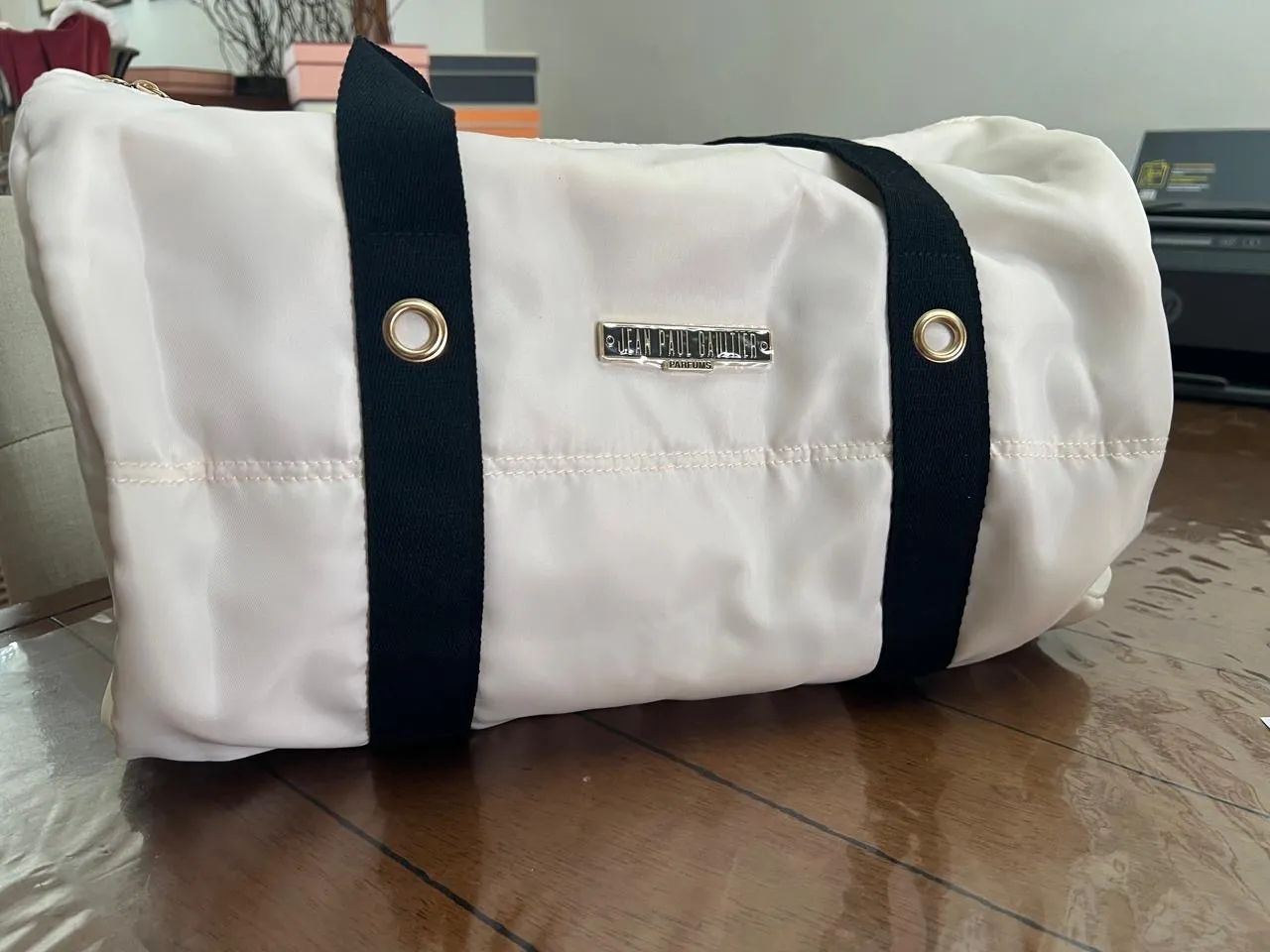 Bolsa de mão viagem Jean Paul Gaultier Parfums nova - Bolsas