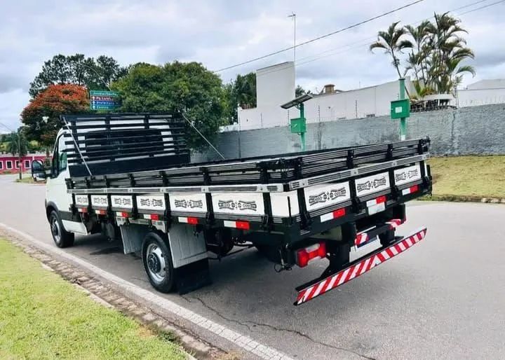 Iveco 35s14 carroceria ano 2014 - Foto 4