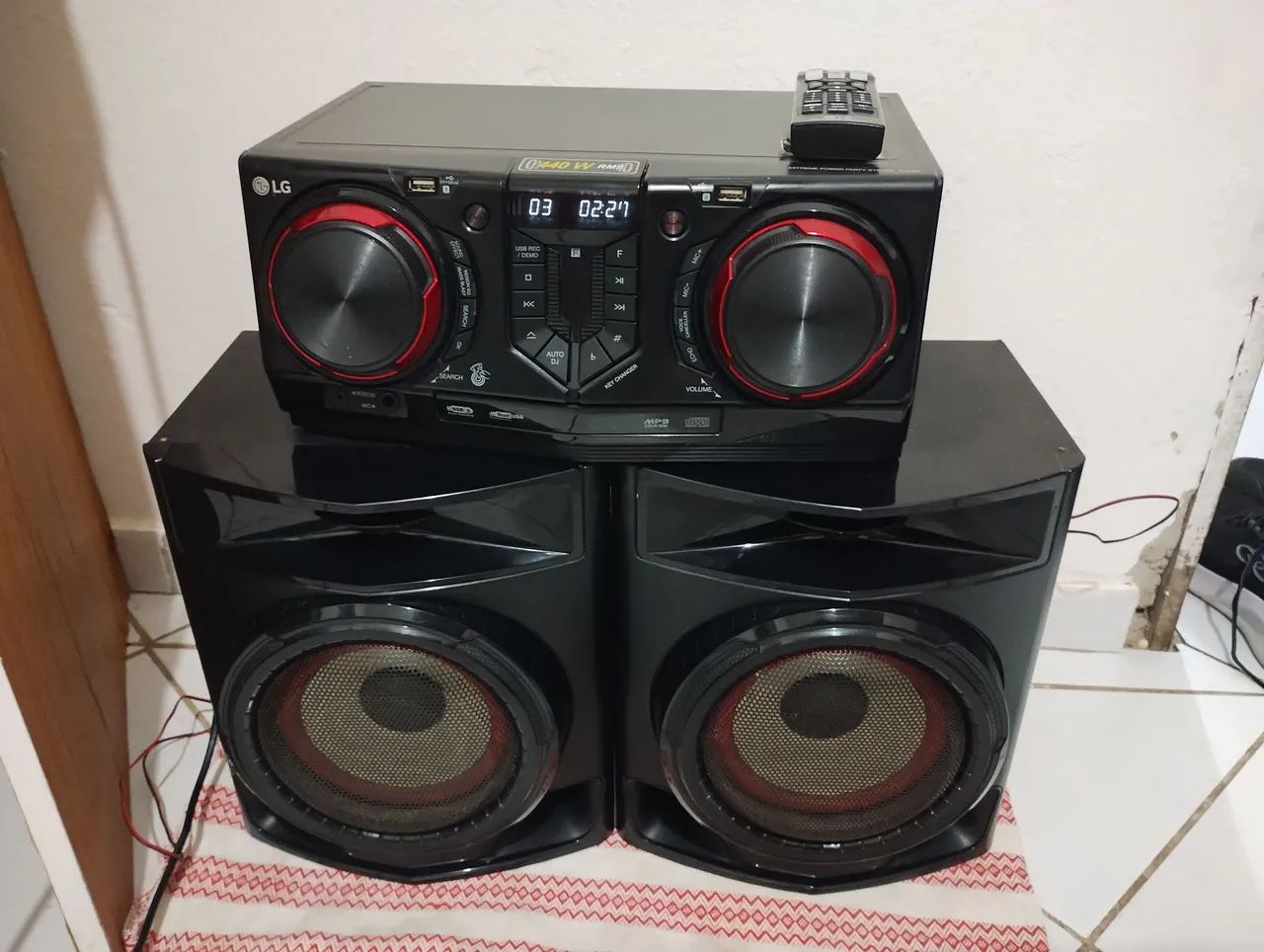 Mini System LG com Bluetooth - Potência e Qualidade